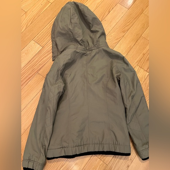 Mango Casual Sportwear - Picture 3 of 3